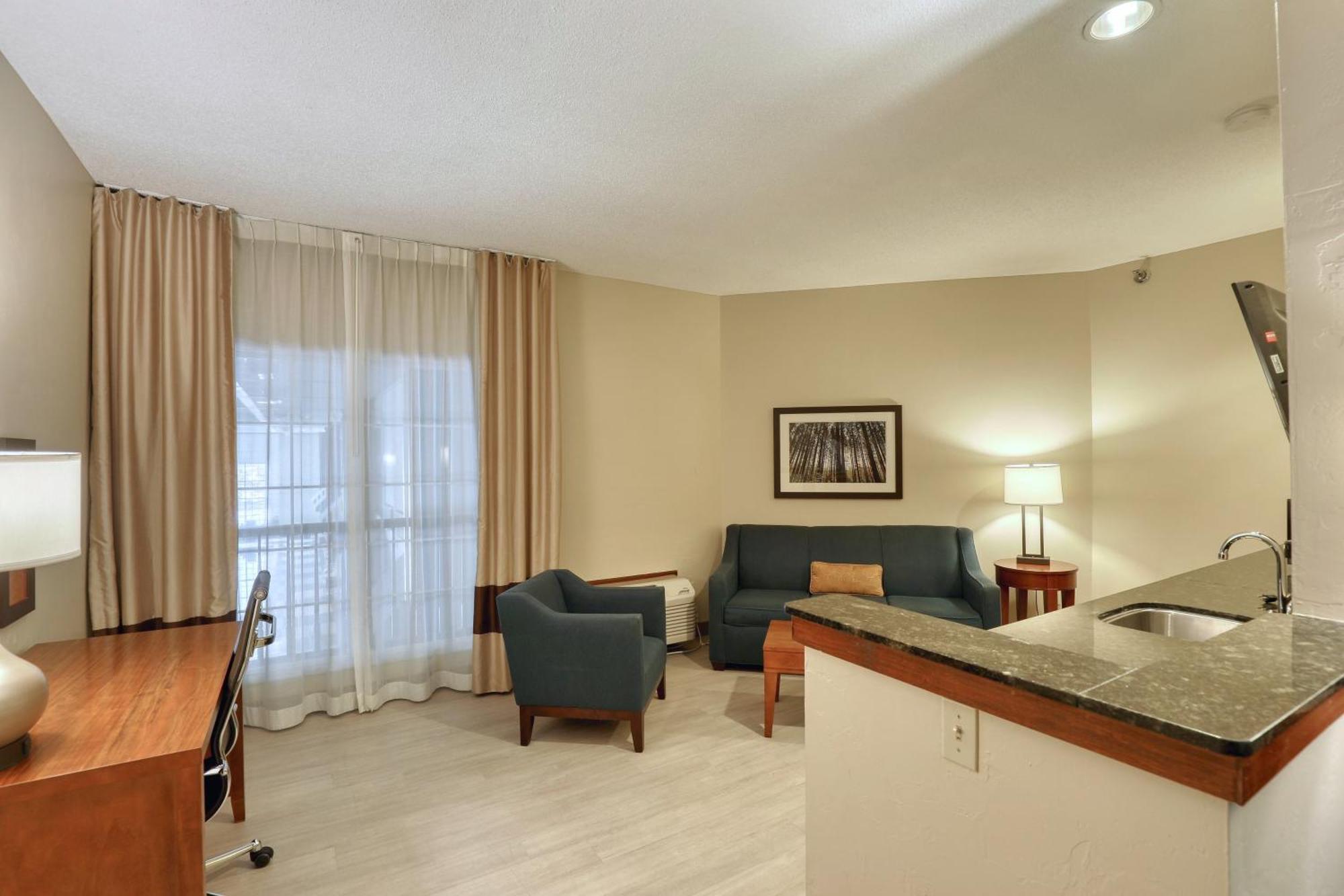 Comfort Suites Appleton Airport Exterior foto